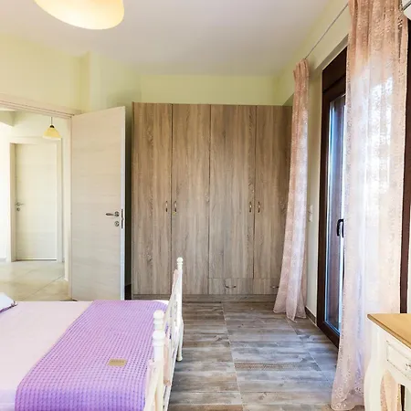 Gaia Modern Holiday home